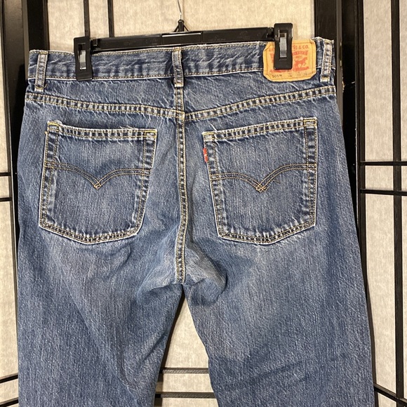 Levi’s 505 straight jeans 33 x 28 14 husky great condition medium wash 💯… - Picture 5 of 8